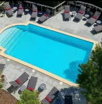 Le M & Spa Bordeaux Aéroport by Hôtels & Préférence - Swimmingpools