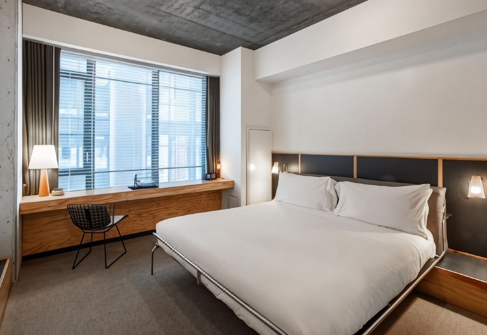 더 에밀리 호텔 위치