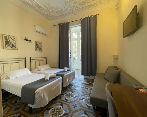Hostal Balmes Centro Hôtels à proximité de : L'Eixample
