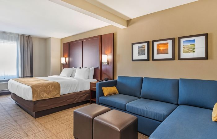 Comfort Inn & Suites