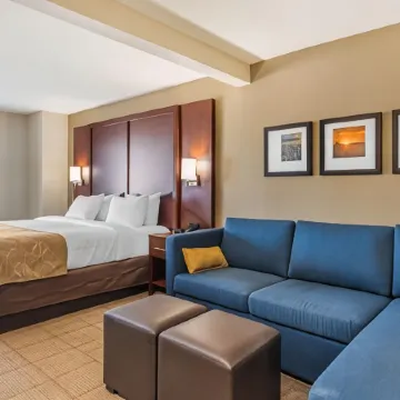 Comfort Inn & Suites