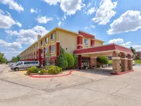 Ramada by Wyndham Oklahoma City Airport North Hotels near Grant Square
