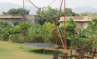 Van Chhavi Resort