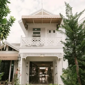Wynn Villa Hotels near Prachuap Bay