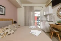 Studios Finikes