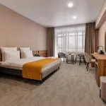 Business Hotel Yar National Museum of Defenders of the Fatherland附近的飯店