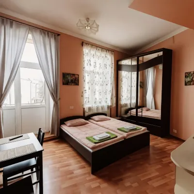 V Tsentre Apart-Hotel Hotel a Smolensk