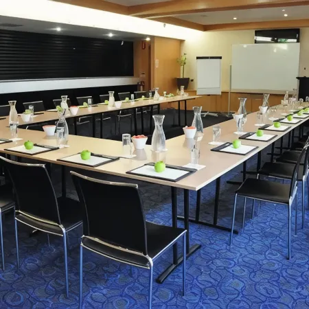 Ceduna Foreshore Hotel Motel Отели в г. Сидана