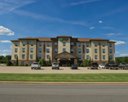 Holiday Inn Express & Suites Heber Springs Hotels in Heber Springs
