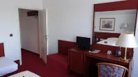Hotel Seeblick Garni Hotels in Leppin