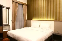 The Peak Villa Unit A1 (4 Bedrooms) Hotellit kohteessa Kehutanan