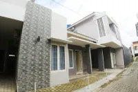 Omah Bondi C1 by FH Stay Hotell i Pandeyan