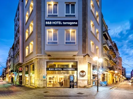 B&B Hotel Tarragona Centro Urbis Отели в г. Таррагона