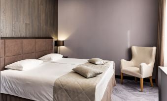 HOTEL HARTEN business & international - Housity