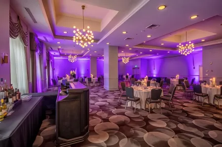 Collegian Hotel & Suites, Trademark Collection by Wyndham Отели в г. Сиракьюс