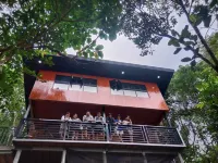 Cozy Lake house for family getaway near Cavinti Falls good for 12 to 15 pax Hotels in Cavinti