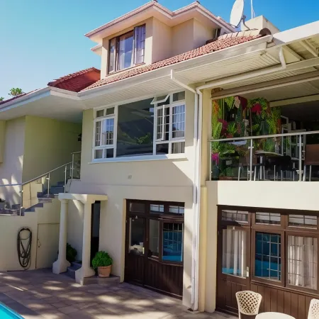 Sundown Manor Guest House Отели рядом с достопримечательностью «Френей»