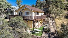 LUXURY 2-bedroom house in brilliant Bisbee with BREATHE taking views