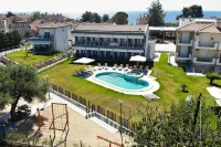 Finikas Garden Beach Resort Nikiti - Pool