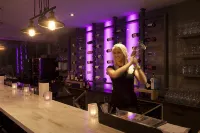 Hotel10 - bar