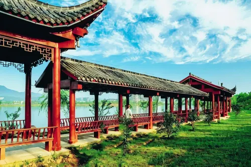 Huahong Hotel (Jiuhuashan Qingyang RT-Mart) - شرفة