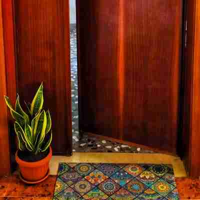 Manaar House... a comfortable retreat a stone's throw from the sea! Others