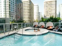 Hyatt Vancouver Downtown Alberni - Luxury