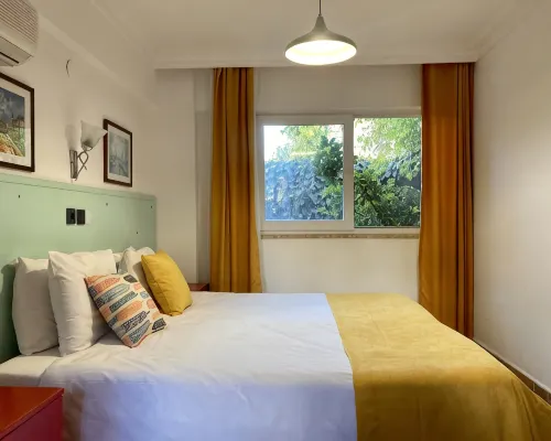 Ten Apart Hotel Photos