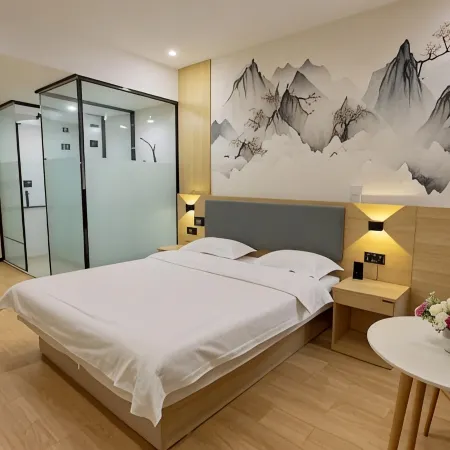 Lexiangyun Hotel (Wanda Plaza) Отели рядом с достопримечательностью «Бассейн Черный Дракон»