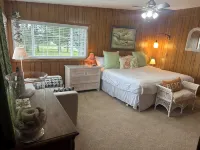Charming Private Home - Walk to DT and the Beach!