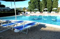 EXCLUSIVE APARTMENT WITH SWIMMING POOL 4 BEDS Free WIFI - 子連れ