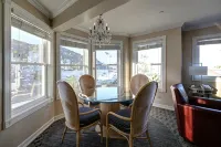 Glenmore Plaza Hotel