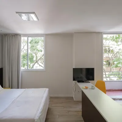 Açores Flat Design- Ao Lado da Casa de Cultura Mário Quintana Hotels near Palacio Piratini
