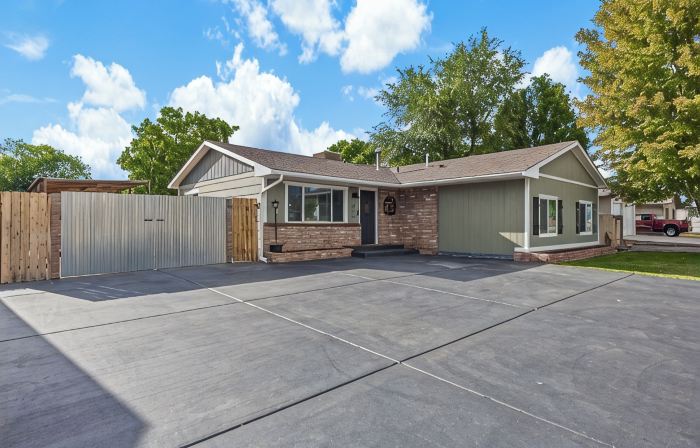 Rustic Refuge - minutes from downtown Fruita!4 beds