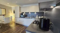 Elegant 2BD/2BA | City Centre Luxury w/ Lake View - Apartments