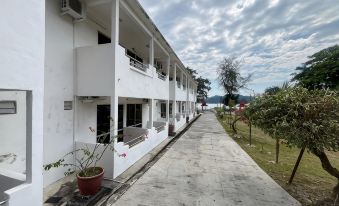 Collection O Analisa Beach Resort
