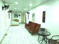 Marine Guest House Encore - 1 ดาว