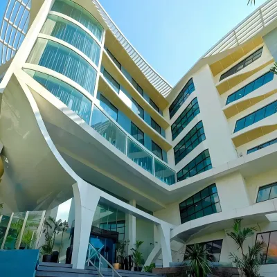 The Xtreme Suites Hotels near بانج كابي