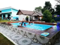 อาร์มทอง รีสอร์ต - รีสอร์ท