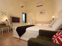 Focaccia Manor Hotels near Skcf