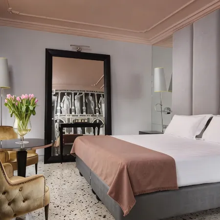Leon's Place Hotel