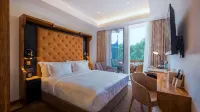 The Radh Hotel - พร้อมระเบียง