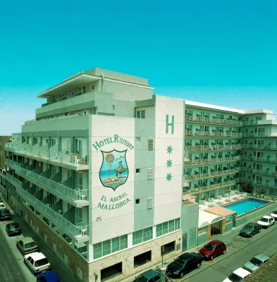 Hotel Riutort - С тренажерным залом