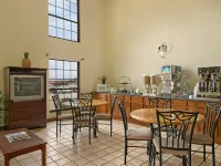 Super 8 by Wyndham Morrilton Hotels in Conway County