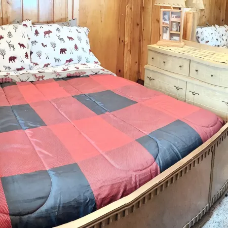 Lake Escape Cottage on Pickerel Lake Can Sleep 6
