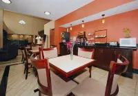 コンフォート イン & スイーツ リンカーン I-20 - 朝食