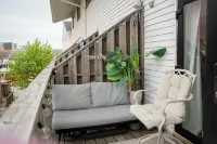 Lovely Renovated 2-Level Condo + Pool + Steps to the Beach!