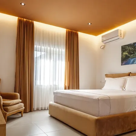 Kronos Hotel Sarande