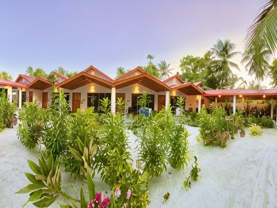 Thoddoo Beach Holiday Inn