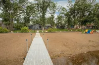 Gull Lake Cabin + Bunkhouse with Sandy Beach & Pontoon/Jet Ski availability! - WiFi